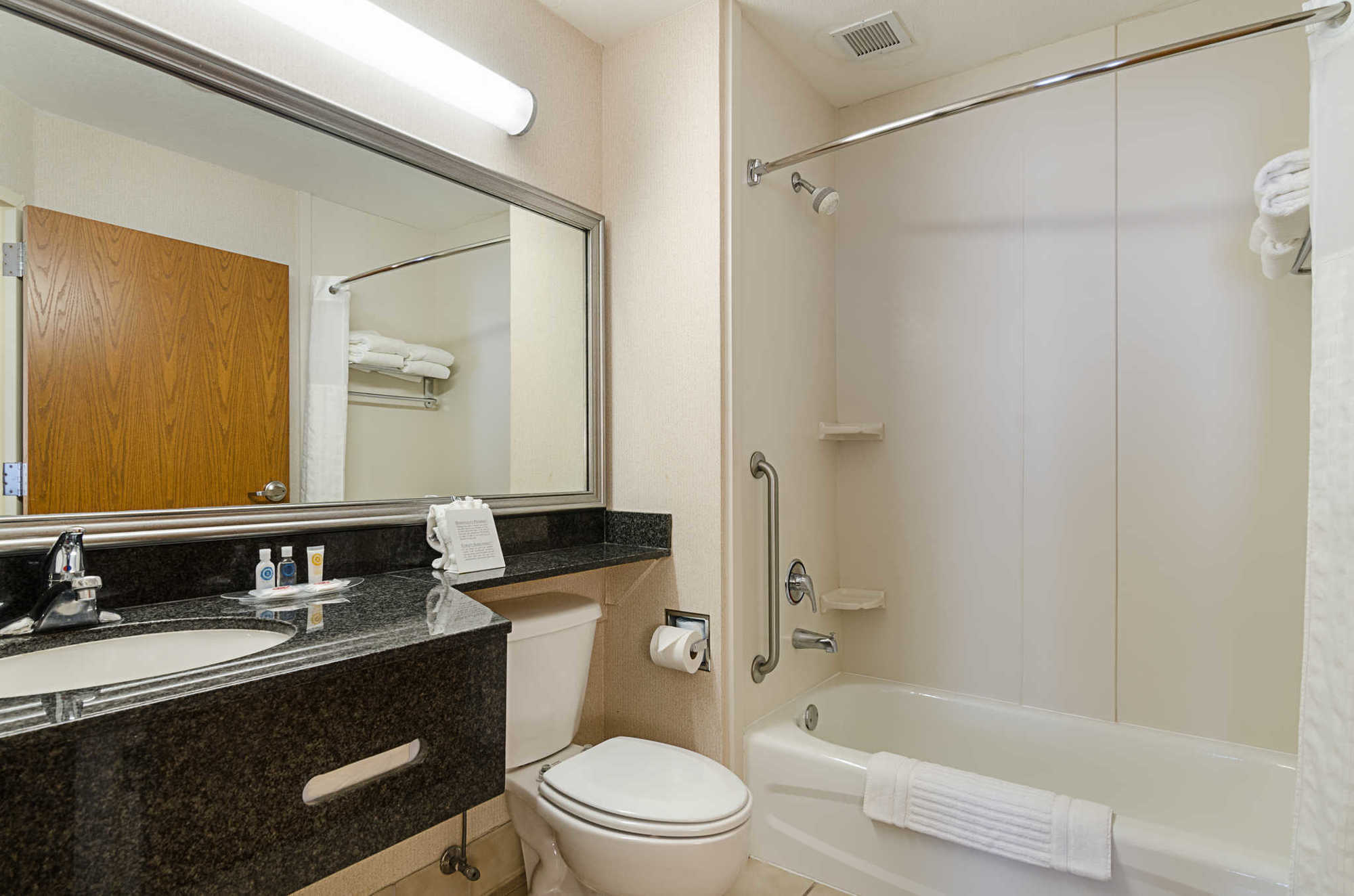 Quality Suites Springdale West I-49 Habitación foto